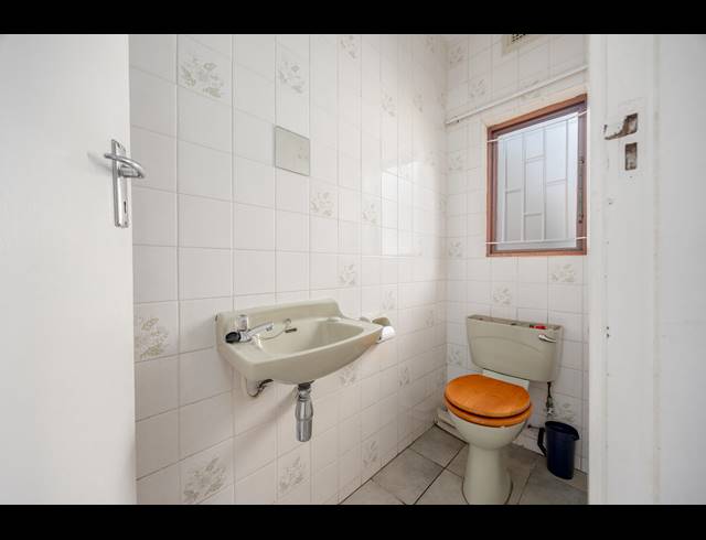 3 BEDROOM DUPLEX FOR SALE IN THE WOLDS
